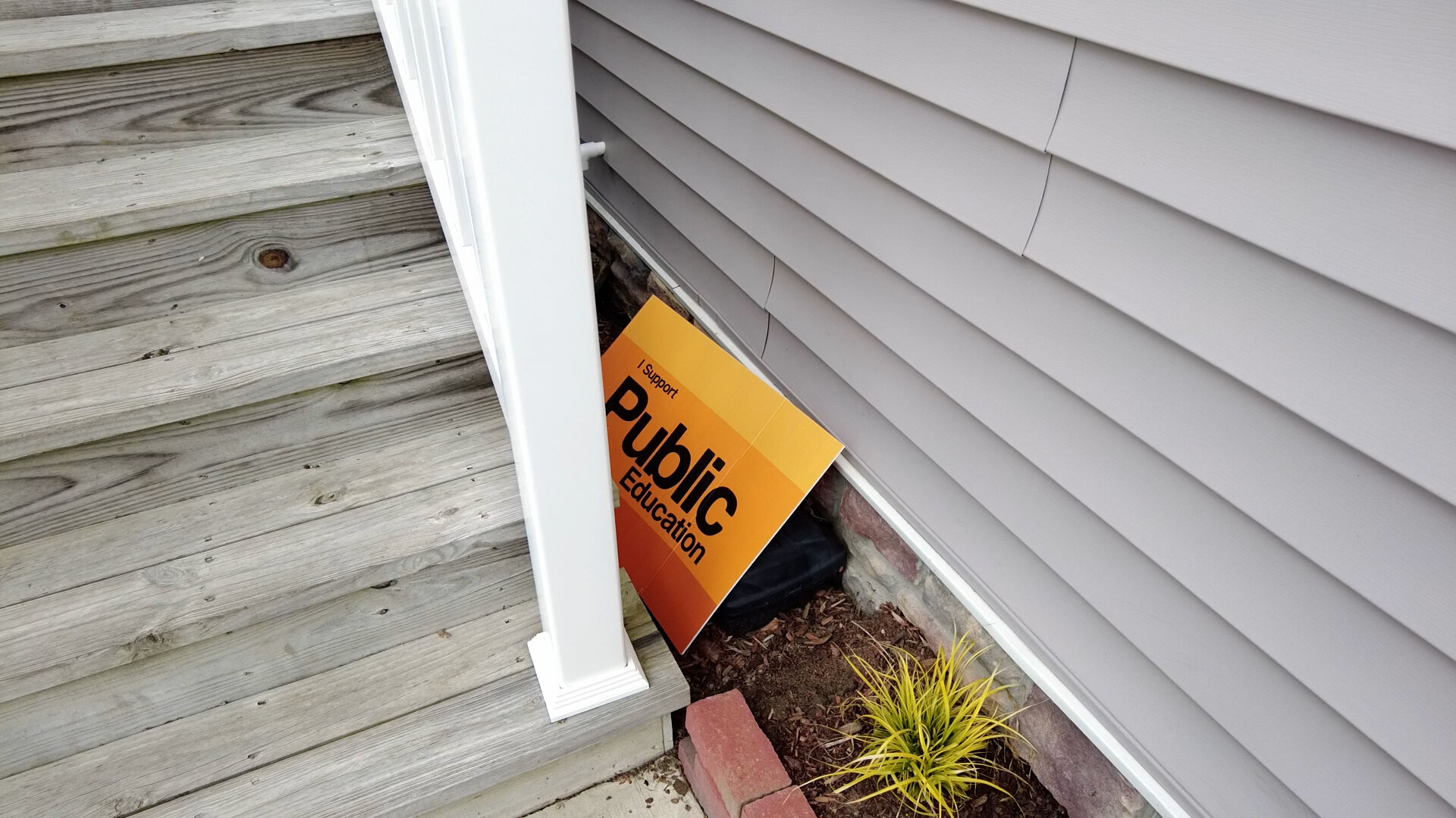 Update: Ocean Pines asks locals to remove public education signs